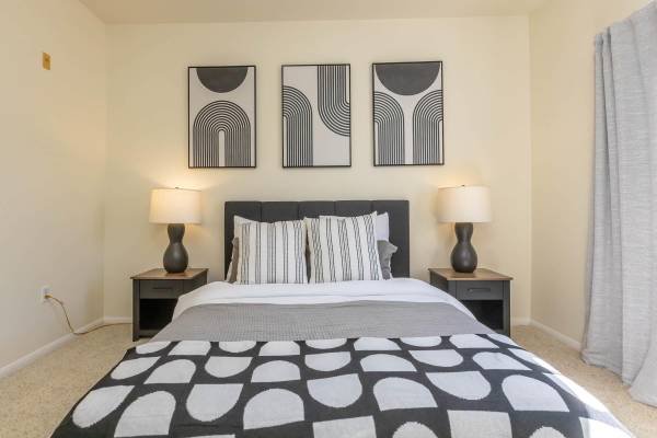 $2,749 / 2br - 1179ft2 - In Canyon Country, 2bd 2.5ba, Refrigerator with Ice Maker (17621 W. Pauline Ct., Los Angeles, CA)s