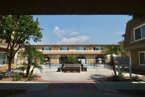 $1,567 / 400ft2 - Senior Living Homes for 55+ - Heritage Park at Woodman (7840 Woodman Ave, Los Angeles, CA)s