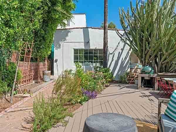 $750 / 2br - Beautiful 2-Bedroom, 1-Bath Home – Great Location! (Los Angeles, CA)s