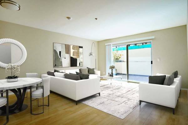 $2,430 / 375ft2 - Studio Close to Bus Lines, Cable/Internet Ready, with Refrigerator (1537 7th St, Santa Monica, CA)s