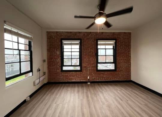 $12 / 250ft2 - Cable/DSL Ready, Clean and Elegant Lobby, Recycling (4077 West 3rd Street, Los Angeles, CA)s