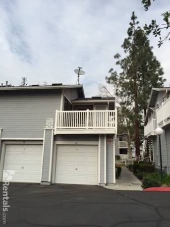 $2,795 / 2br - 975ft2 - 2 Bedroom 1.5 Bath Condo plus Parking c233 (Azusa)s