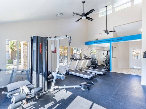 $1,675 / 1br - 644ft2 - On-Site Management, Garage, Pet Friendly, Refrigerator (43230 Gadsden Avenue, Lancaster, CA)s