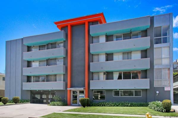 $3,950 / 2br - 1141ft2 - Beverly Hills 2 Bedroom Balcony Stainless Steel Appliances Black Friday Special! (Beverly Hills / Beverlywood)s