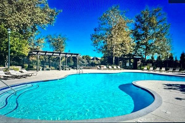 $60 / 1br - One Private Room and Bath in a Safe, Secure, Highly Sought-After Area (North East Santa Clarita Area)s