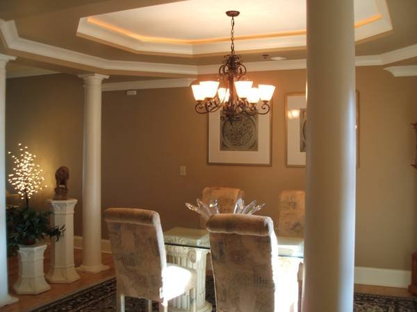 $550,000 / 2948ft2 - RELOCATE to Quaint BRISTOL TN-- Luxury Golf Course Condo (Bristol TN)s