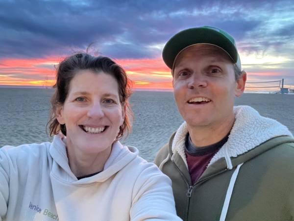 Responsible Couple Seeks 4-6 Month Furnished Rental (Marina Del Ray)s