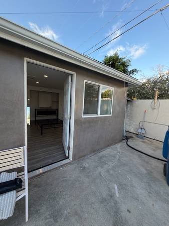 $1,000 / 1br - 150ft2 - 1 Bed with Shared Bath, For Females Only (Sun Valley)s