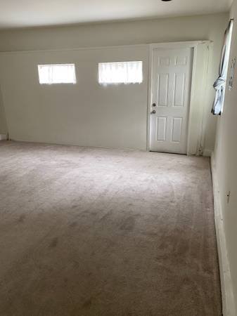 $1,245 / 2br - Available December: Room in a Guesthouse with its Own Private Entrance (West LA)s