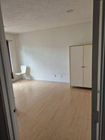$800 / 168ft2 - Private Room and Shared Bathroom For Rent (Rosemead, CA)s