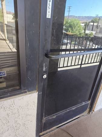 $1,250 for a 2-bedroom, 2000 sq ft - Affordable Commercial Space for Rent (Palmdale)s