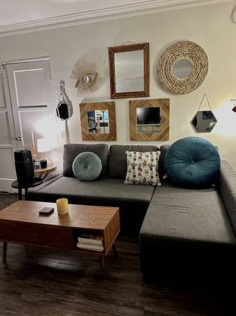 $2,300 for a 1-bedroom, 600 sq ft - Your Own Apartment - Central LA (Sublet) (Los Angeles)s