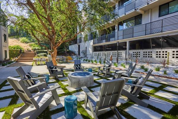 $3,650 for a 3-bedroom - Sublet - 3-Bedroom in the Hills of Echo Park - Month to Month (Echo Park)s