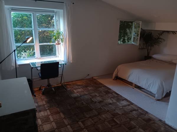 $1,400 Large Private Room and Bath in Beautiful Beach House Style Homes