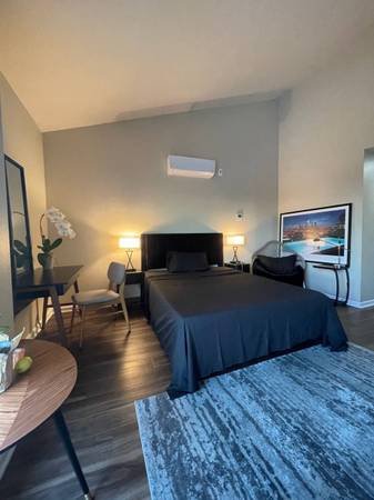 $150 / 1br - 300ft2 - $150 Per Night - Beautiful West Hollywood Studio Apartment (West Hollywood)s