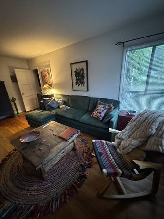 $2,000 / 1br - Charming Santa Monica One Bedroom December/January/February 3 Months (Santa Monica)s