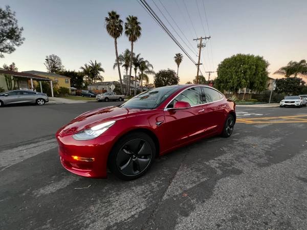 Car Rental Available at LAX (Marina Del Rey) Car Rental Available at LAX (Marina Del Rey)