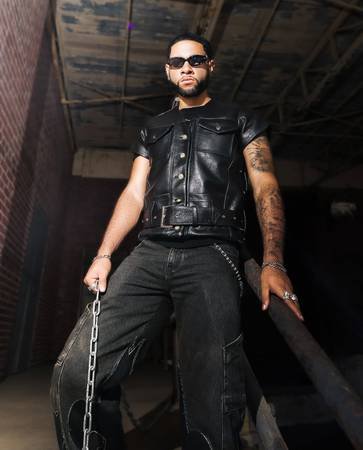 Seamstress / Bulk Production (Los Angeles) Seamstress / Bulk Production (Los Angeles)