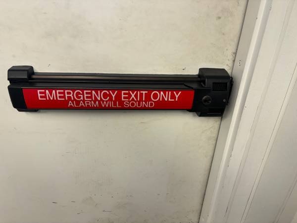 Locksmith Services (Los Angeles) Locksmith Services (Los Angeles)