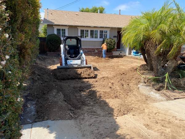 Bobcat Services for Clean Ups, Concrete Demolition, and Hauling (Los Angeles) Bobcat Services for Clean Ups, Concrete Demolition, and Hauling (Los Angeles)