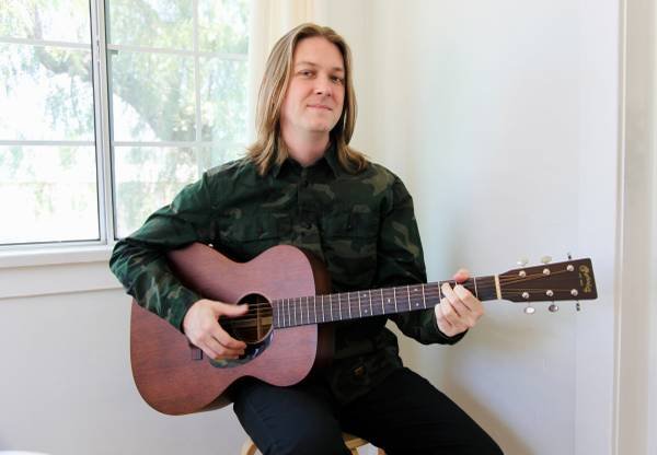 Guitar &amp; Bass Lessons with a Juilliard Graduates