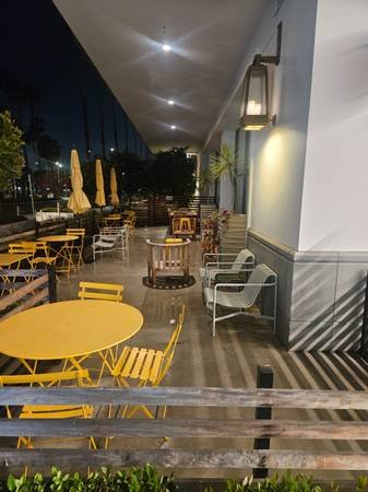 Pressure Washing and Window Cleaning (LA/OC) Pressure Washing and Window Cleaning (LA/OC)