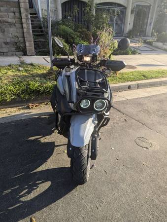 Gas Scooters 200cc for Weekly Rent (Los Angeles) Gas Scooters 200cc for Weekly Rent (Los Angeles)