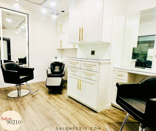 SALON 90210 Studios Holiday Special Available for a Limited Time in Beverly Hillss