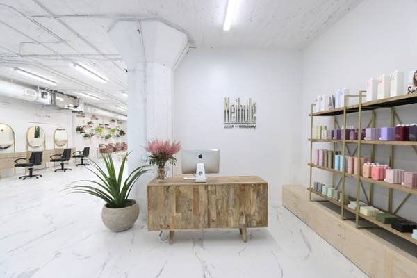 Front Desk Receptionist &amp; Admissions Assistant in Los Angeless